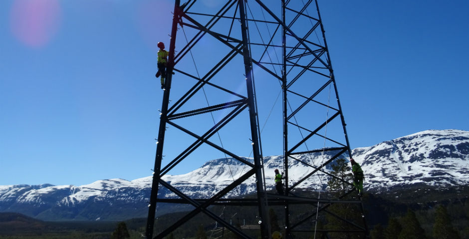 Arbeid i mast
